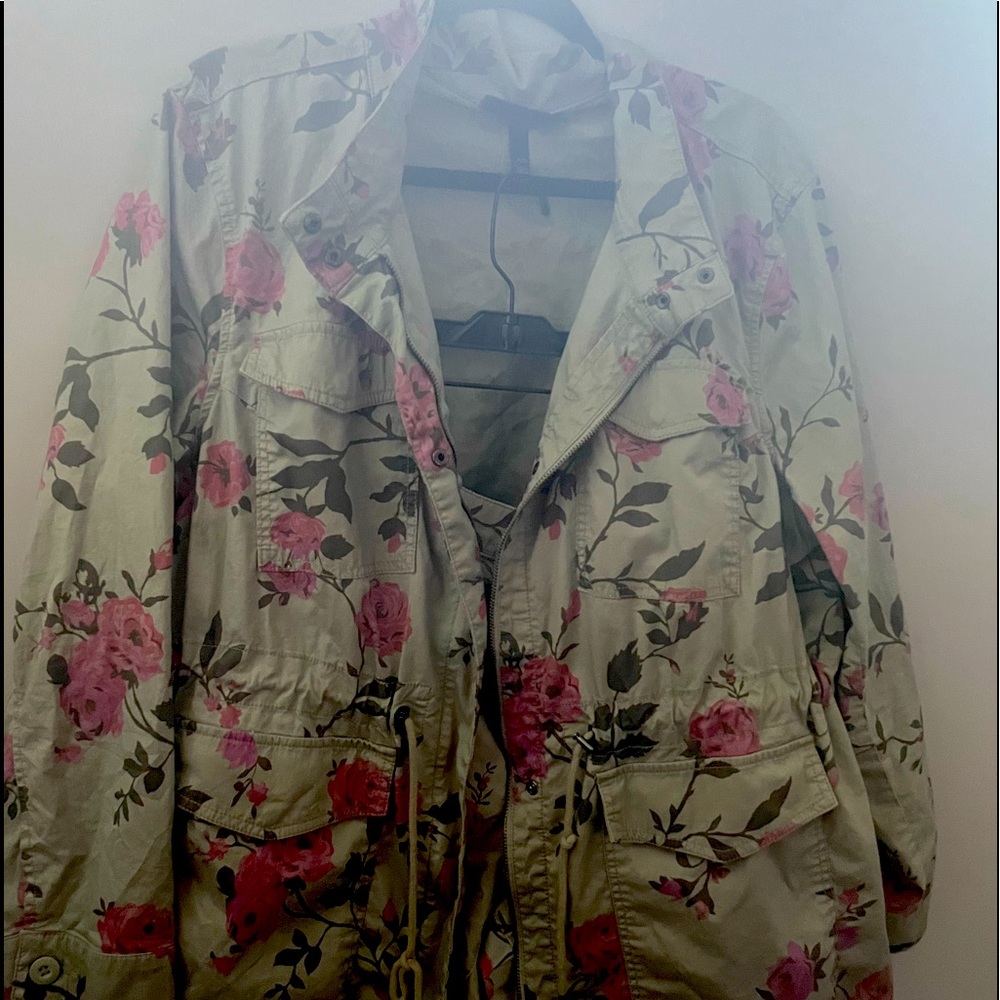 LANE BRYANT Plus 18/20  2 Piece Business Leisure Set. Olive Green and Pink. 💕💕